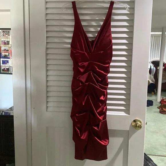 Nicole Miller | Dresses | Nicole Miller Satin Ruched Vneck Dress | Poshmark